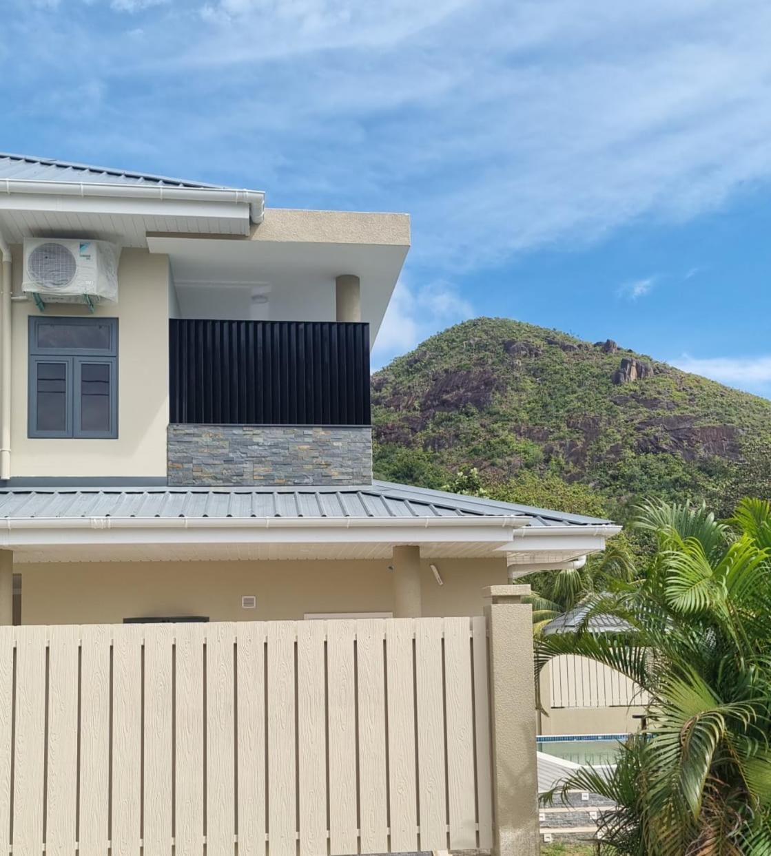 Tranquility Villas Baie Sainte Anne Exterior photo